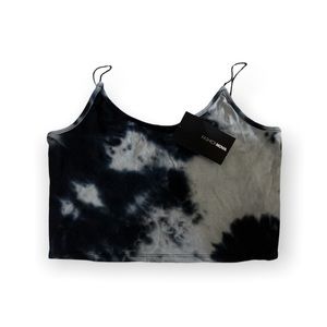 Cami top size m (fashionnova)